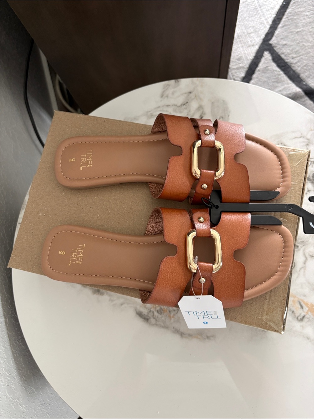 Time and Tru Tan Brown Slide Sandals with Gold Buckle Size 9 - Picture 5 of 9